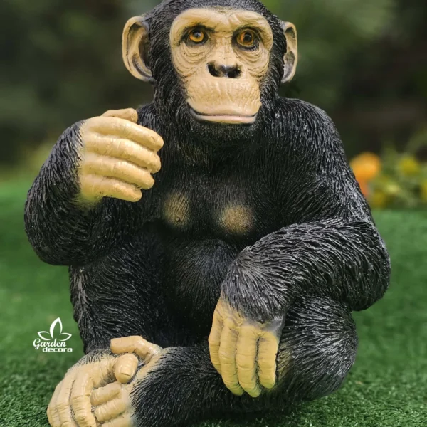Chimpancé de piedra artificial
